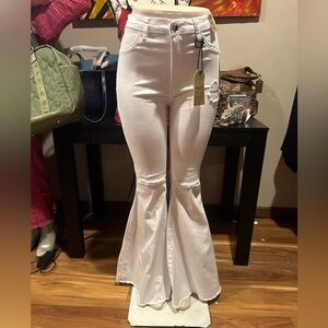 Vibrant White distressed Flare Jeans size 11